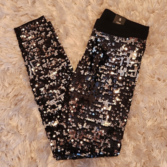 Express Black & Silver Sequin Leggings - Picture 2 of 4